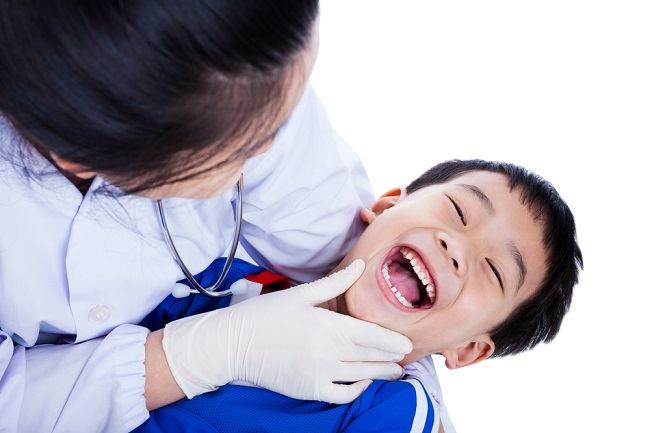 cara merawat gigi bayi yang baru tumbuh