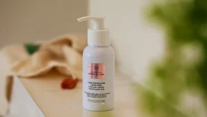 The Body Shop Drops of Light Pure Healthy Brightening Serum
